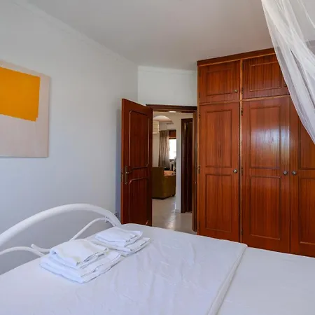 Tac - W/ Pool Guest house